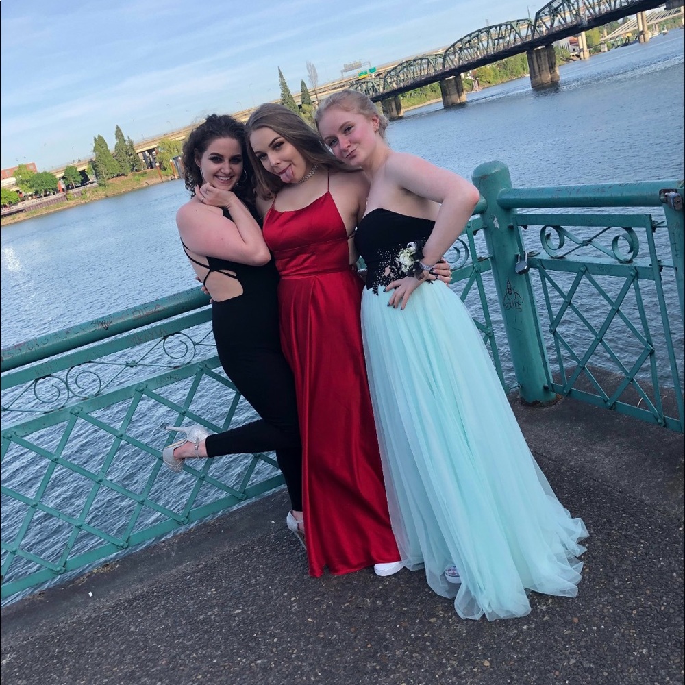 Red prom dress